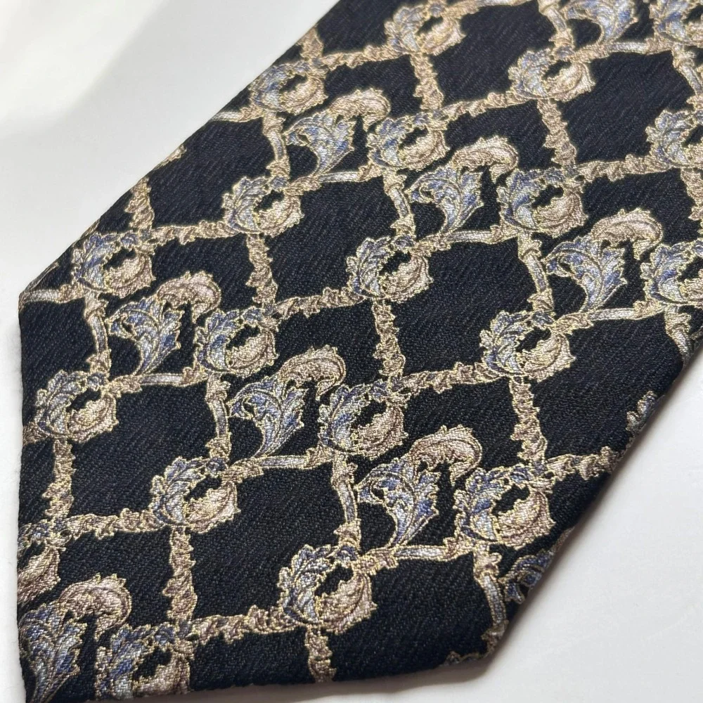Claiborne silk necktie
